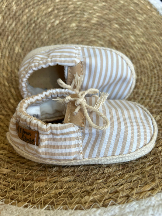 Alpargata raya beige con cordón