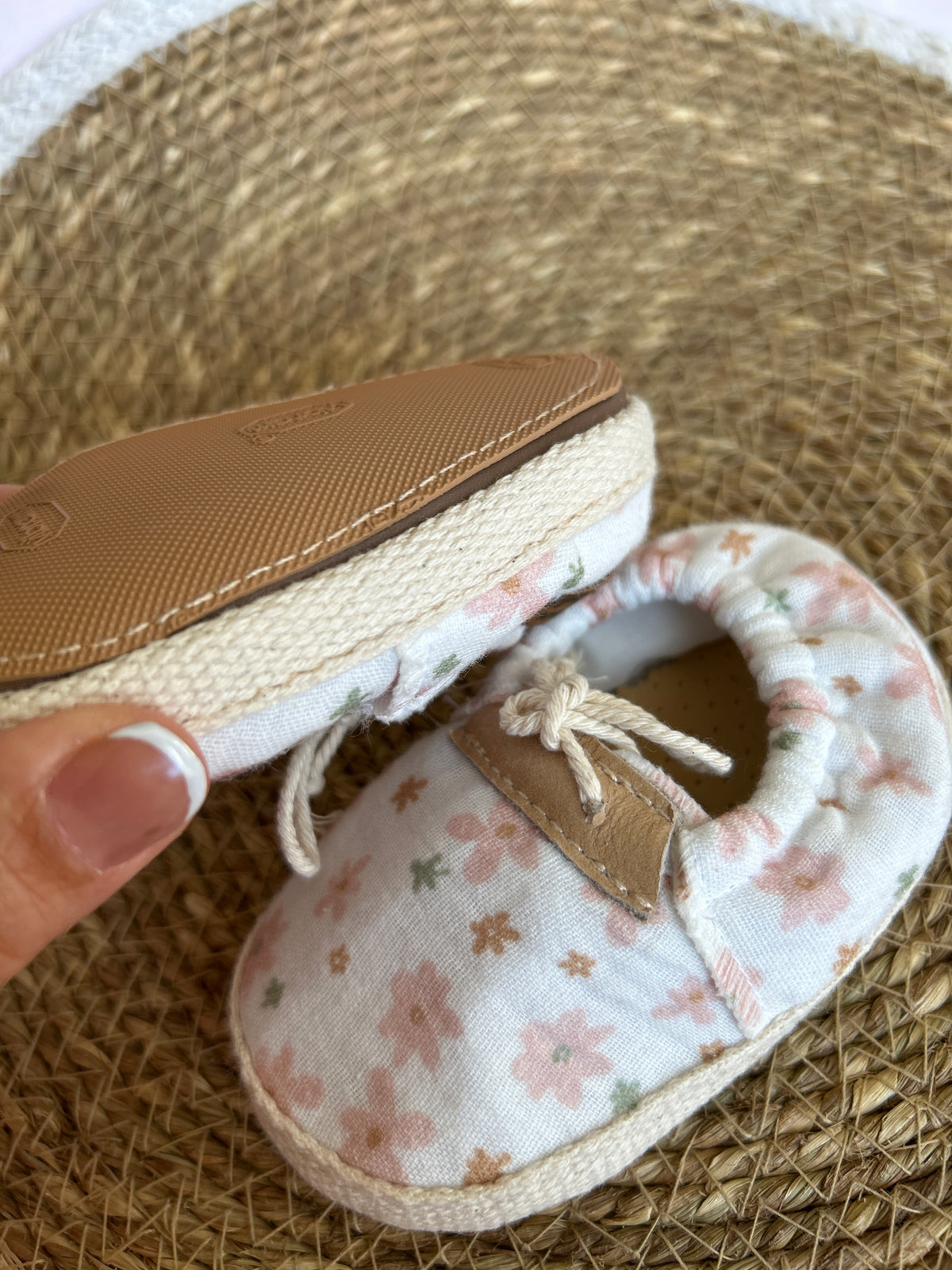 Alpargata flores con cordones