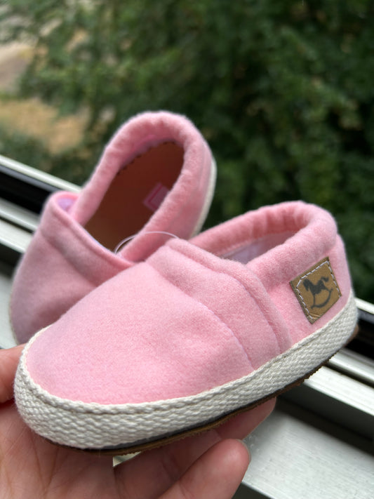 Alpargatas en paño rosa bebé